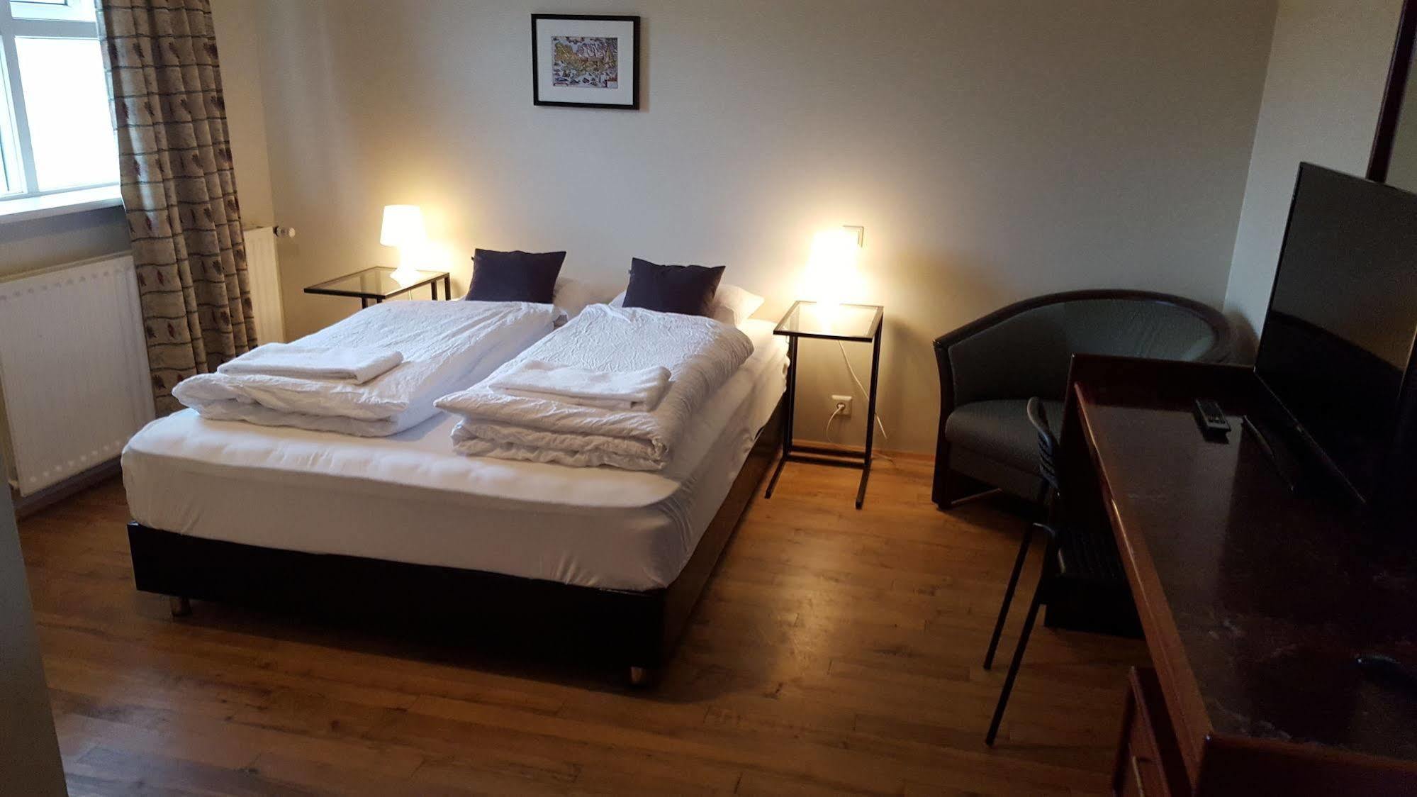 Hotel Sveinbjarnargerdi Svalbarthseyri Dış mekan fotoğraf