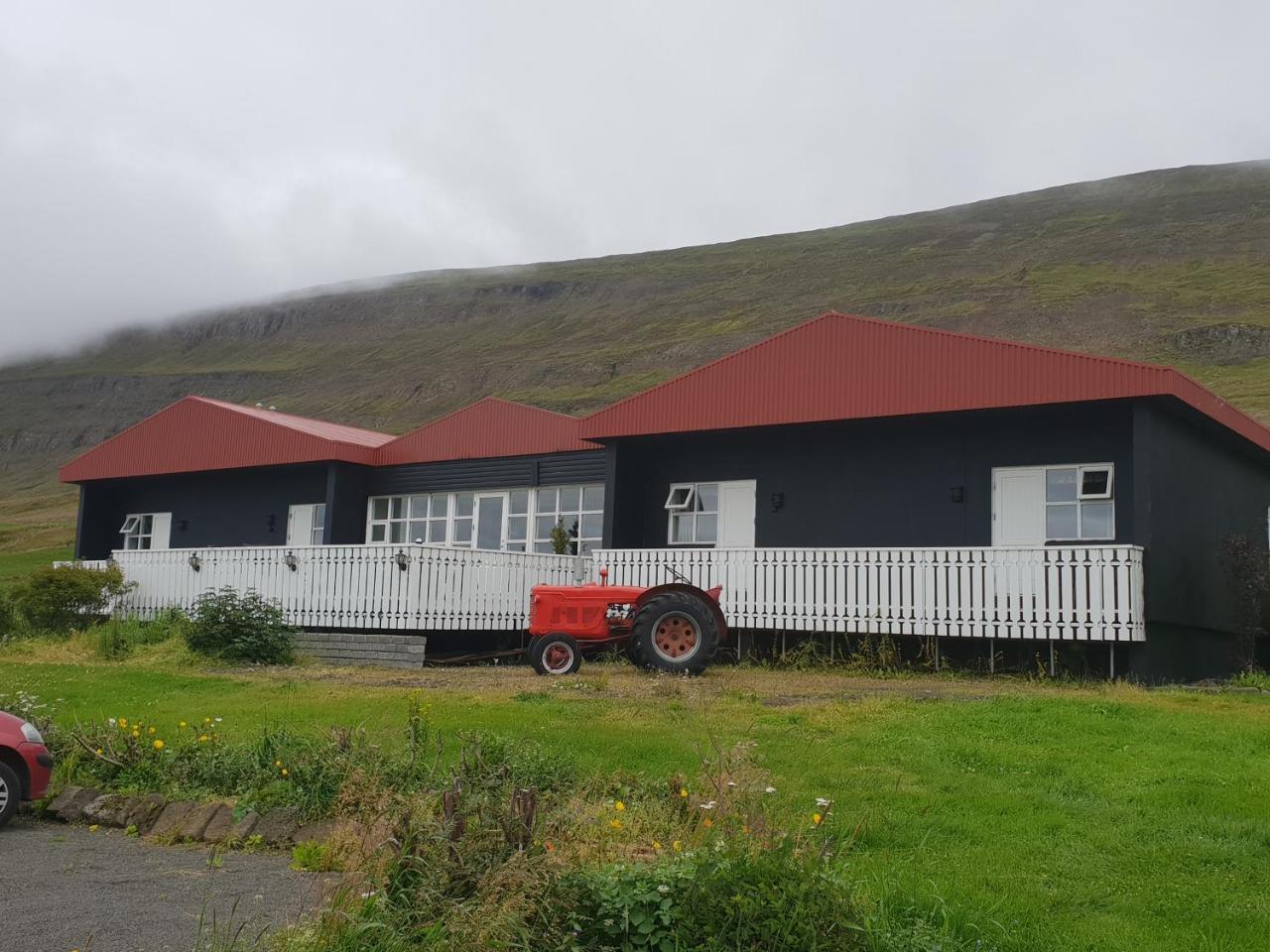 Hotel Sveinbjarnargerdi Svalbarthseyri Dış mekan fotoğraf